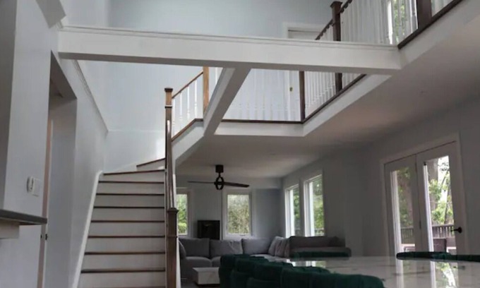 Marmora Cottage | Entire Luxurious Waterfront Peninsula Cottage