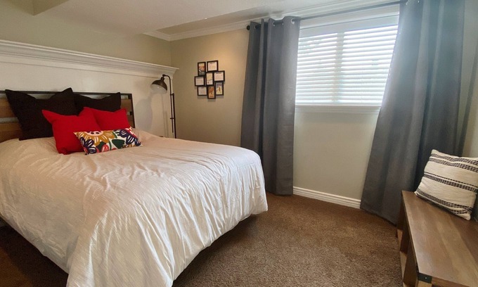 Sandy House | Entire Modern Basement Apt in Sandy—1 min to I-15