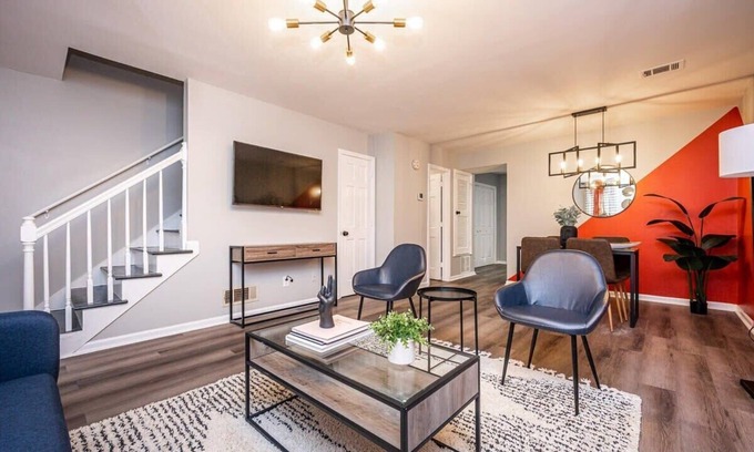 Norcross House | Entire Place Cozy Quiet 2b2b Townhouse