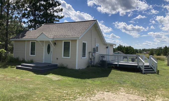 Bemidji House | Entire private cozy home near downtown Bemidji. Ideal for Couples & Individuals!
