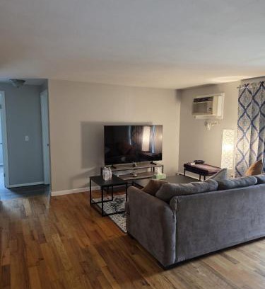 Galeville Apartment | Entire quiet 2 bedroom apartment