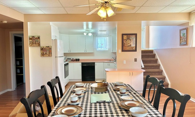 Chapel Hill South House | Entire Spacious Tranquil Unit w/FREE Parking