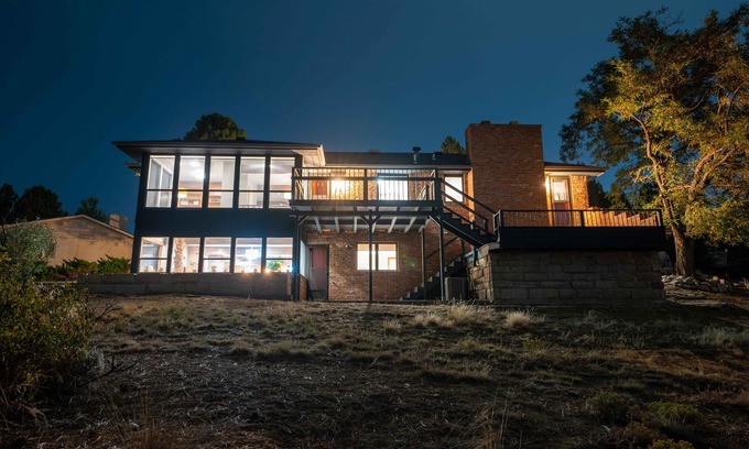 Billings House | Entire vacation home hosted by Steven & Sachi