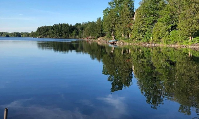 Frontenac Cottage | Entire Waterfront Cottage on Hambly Lake