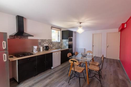 Sarlat-la-Caneda Apartment | Entre 2 Jardin Drap compris et Barbecue