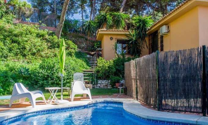 Pinares de San Anton Apartment | Entrepinares Málaga studio