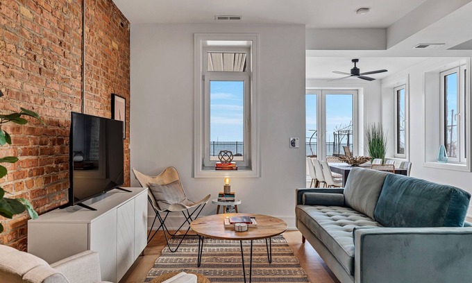 Chicago Apartment | Epic Lake Views Await You - You Will WANT to Wake up Early for the Sunrise by AllSet Turnover