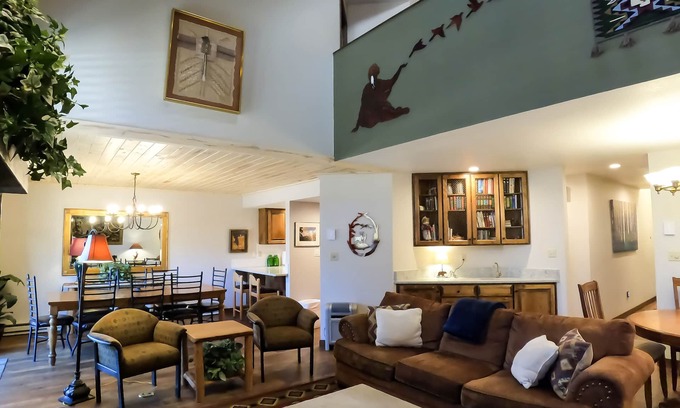 Purgatory Condo | Epic Mountain Views! 2 Miles North of Purgatory! Heated Pool !
