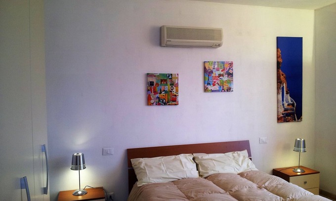 Casa Santa House | Erice beach: Ulixe's Lodge in Erice