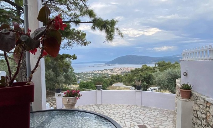 Frinion House | Eris Villa - Amazing View In Lefkada