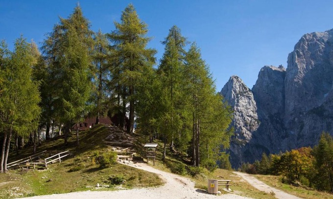 Kranjska Gora House | Erjavčeva mountain hut at Vršič pass