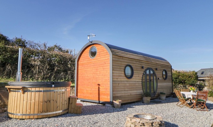 Newton Ferrers Cottage | ERME, family friendly, character holiday cottage in Kingsbridge