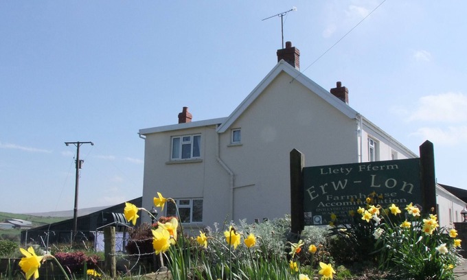 Newgale Bed & Breakfast | Erw-lon Farm