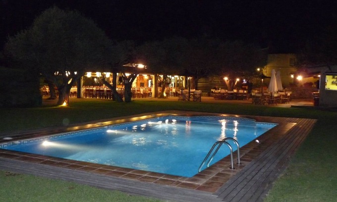 Sant Sadurni de l'Heura Cottage | Self catering Can Met Viu for 6 people