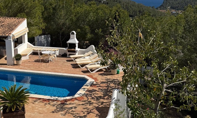 Santa Eulalia del Rio Villa | Tranquil Villa Escape - family sized hillside Villa with private swimming pool