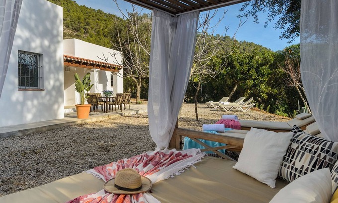 Sant Jordi de Ses Salines House | ES RECES, MODERN HOUSE IN THE COUNTRYSIDE
