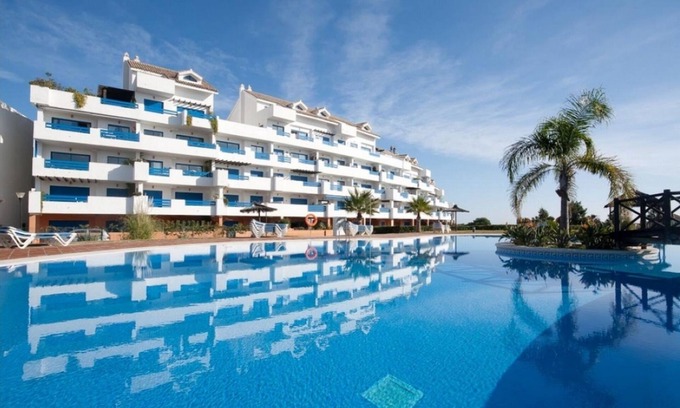 Castillo de Sabinillas Apartment | Great sea view terrace Apartment close to the beautiful Puerto de la Duquesa