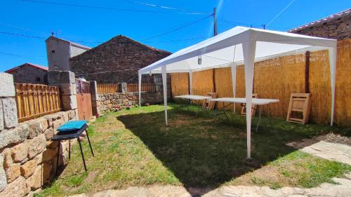 San Martin de la Vega del Al House | El Locutorio