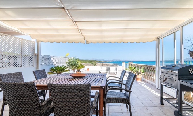 Son Serra de Marina House | Holiday Home 'Es Mirador' with Sea View, Wi-Fi and Air Conditioning