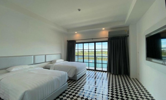Rangsit Hotel | ESC PARK HOTEL