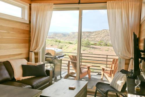 Escalante House | Escalante Escapes Moon Lily- Bunk Escape