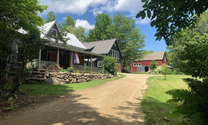 Farmington Cottage | Escape and Engage at Bray Barn Farm