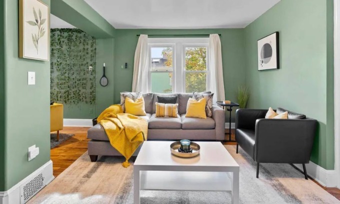 Danbury House | Escape Into The Privacy & Charm Of The Lucky 12 House