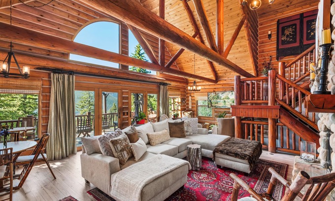 Basalt House | Escape to a Cozy Private Cabin with Mountain & Lake Views on a Wildlife Corridor