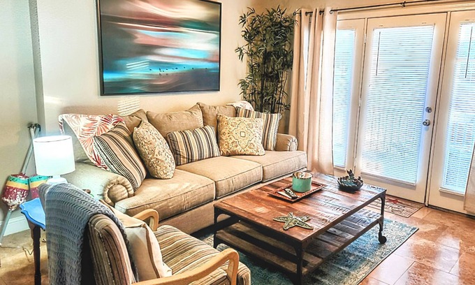 Mid America Condo | Escape to Clearwater in Hot Springs