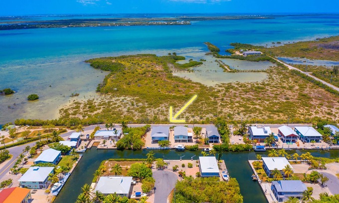 Eden Pines House | Escape to Eden | Canalfront half-duplex with short run to channel on Big Pine Key