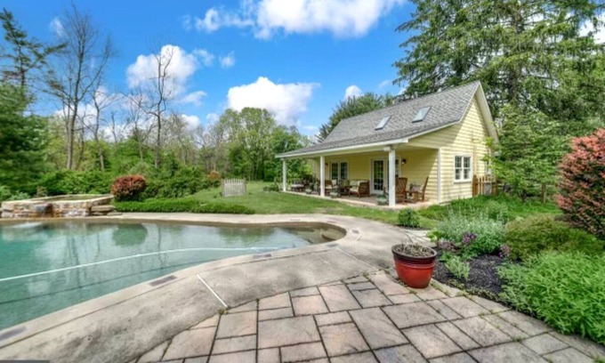 Riegelsville House | Escape to Firefly Meadow: Reconnect, Recharge & Revel in Nature's Beauty 🌿✨
