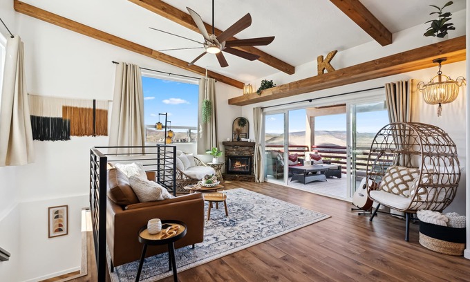 Clarkdale House | Escape to Hillside Winehouse: Your Serene Retreat Just Outside Jerome