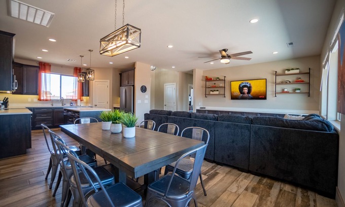 Page House | Escape to Lake Powell, Horseshoe Bend, Antelope Canyon