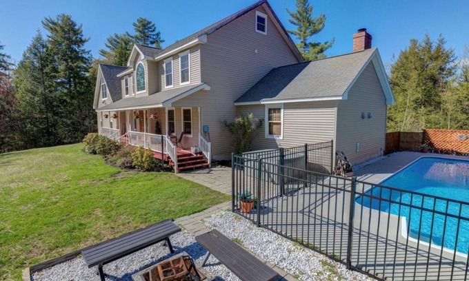 South Casco House | Escape to Raymond Cape on Sebago Lake!