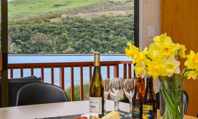 Okere Falls House | Escape to the Lake - Lake Rotoiti Bach