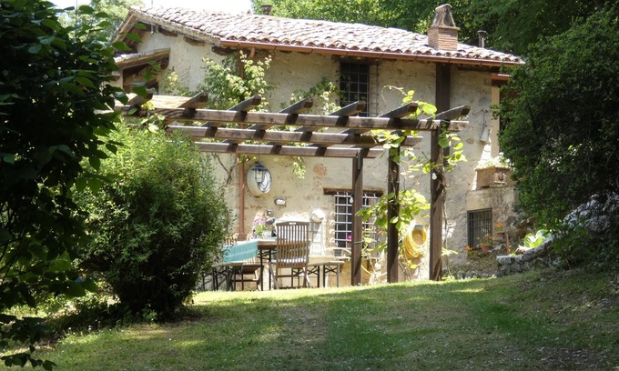 Amelia Villa | ESCAPE TO UMBRIA, Casale Nicoletta