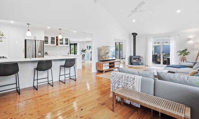 Tallai Apartment | Escape to Your Oasis in Tallai: A Luxurious Family Retreat