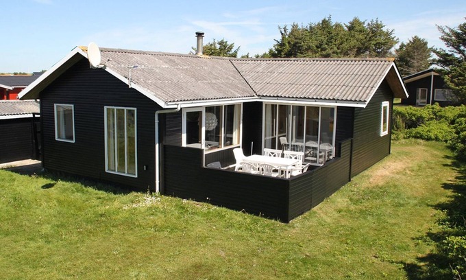 Lokken House | "Esko" - 350m from the sea by Interhome