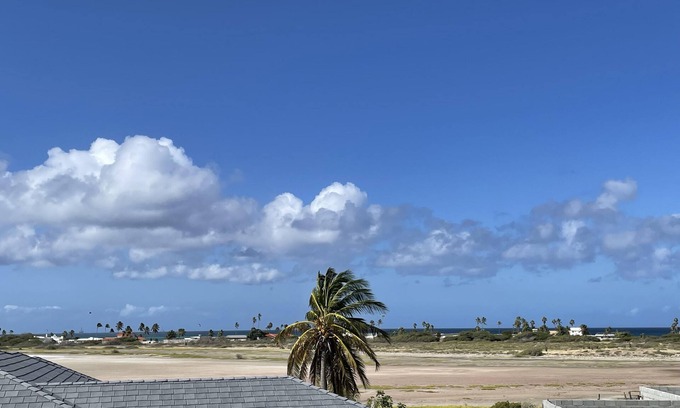 Esmeralda Villa | Esmeralda Villa. Family Sized Villa with Oceanview Deck