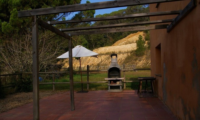 Riudarenes House | Espai Rural La Fàbrega, swimming pool, free wifi, barbecue, ideal families.