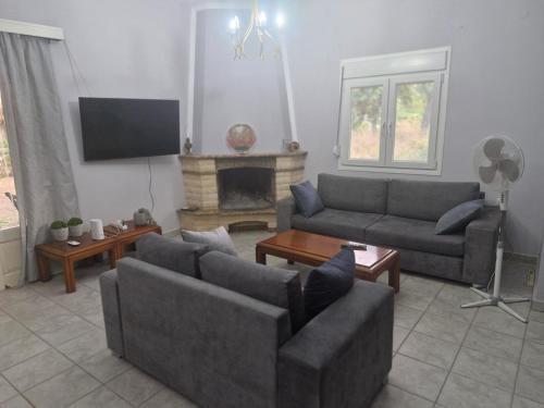 Velonades Apartment | Esperion House