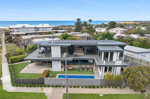 Torquay House | Esplanade Ultimate Luxury