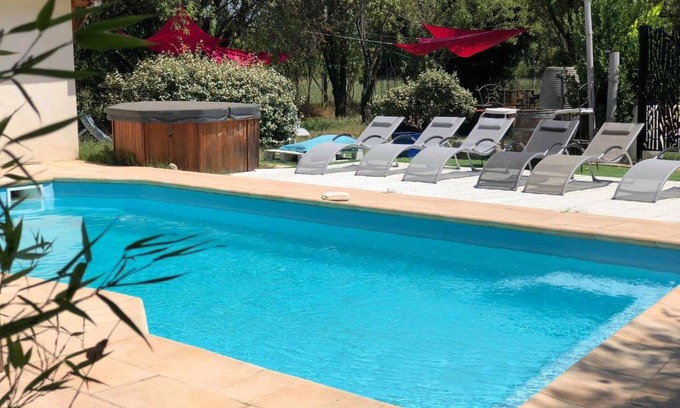 Baillargues Bed & Breakfast | Esprit d'Ailleurs