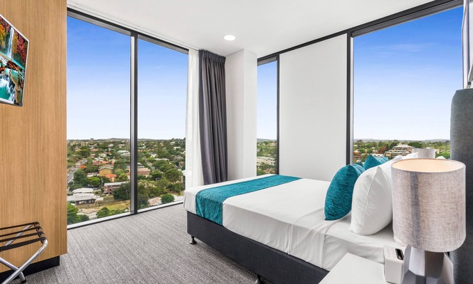 Taringa Hotel | Essence Suites Taringa