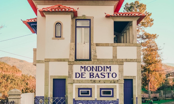 Molares House | Estação Ferroviária de Mondim de Basto