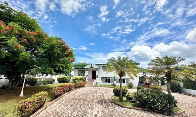 Tierras Nuevas Saliente House | Estancia Nueva Colonial