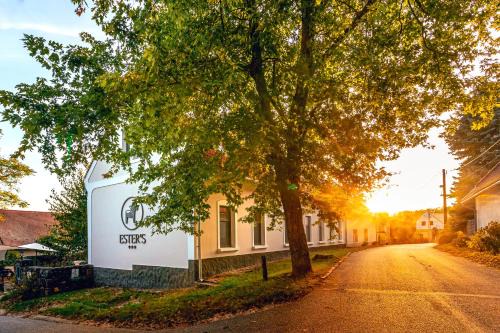 Szentbekkalla Bed & Breakfast | ESTER'S Szentbékkálla