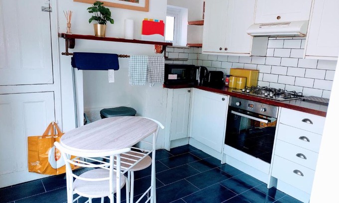 Erith House | Esther's Peaceful Oasis