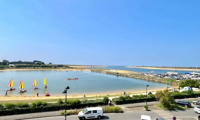 Etel Apartment | Étel - Cozy 2-room apartment with balcony and parking 100m from shops