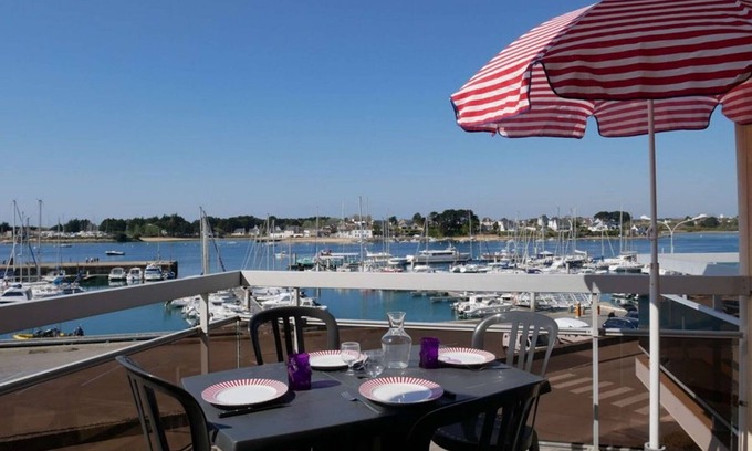 Etel Apartment | Étel: Duplex 3 Rooms 45m² - Pool - Pets Allowed